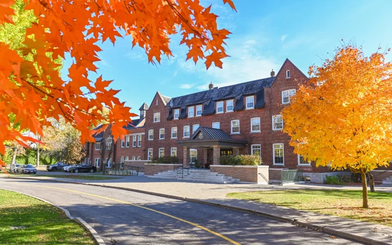 Ashbury College